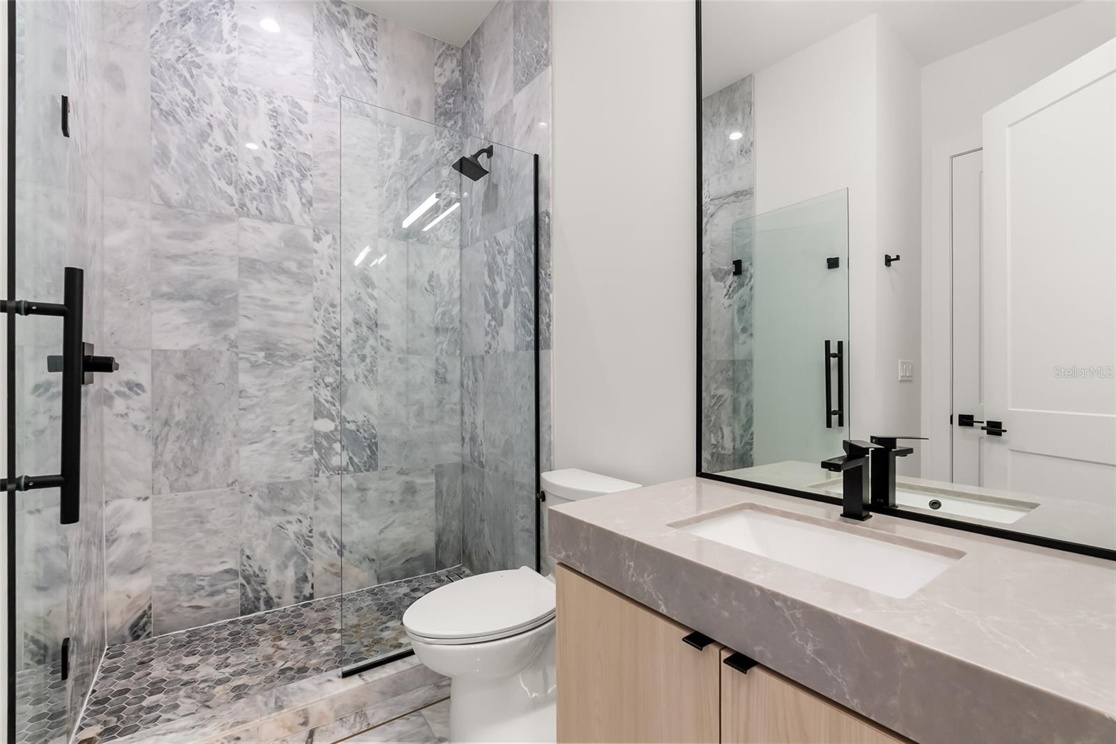 VERGE HELEN MINOR SUBDIVISION - Residential