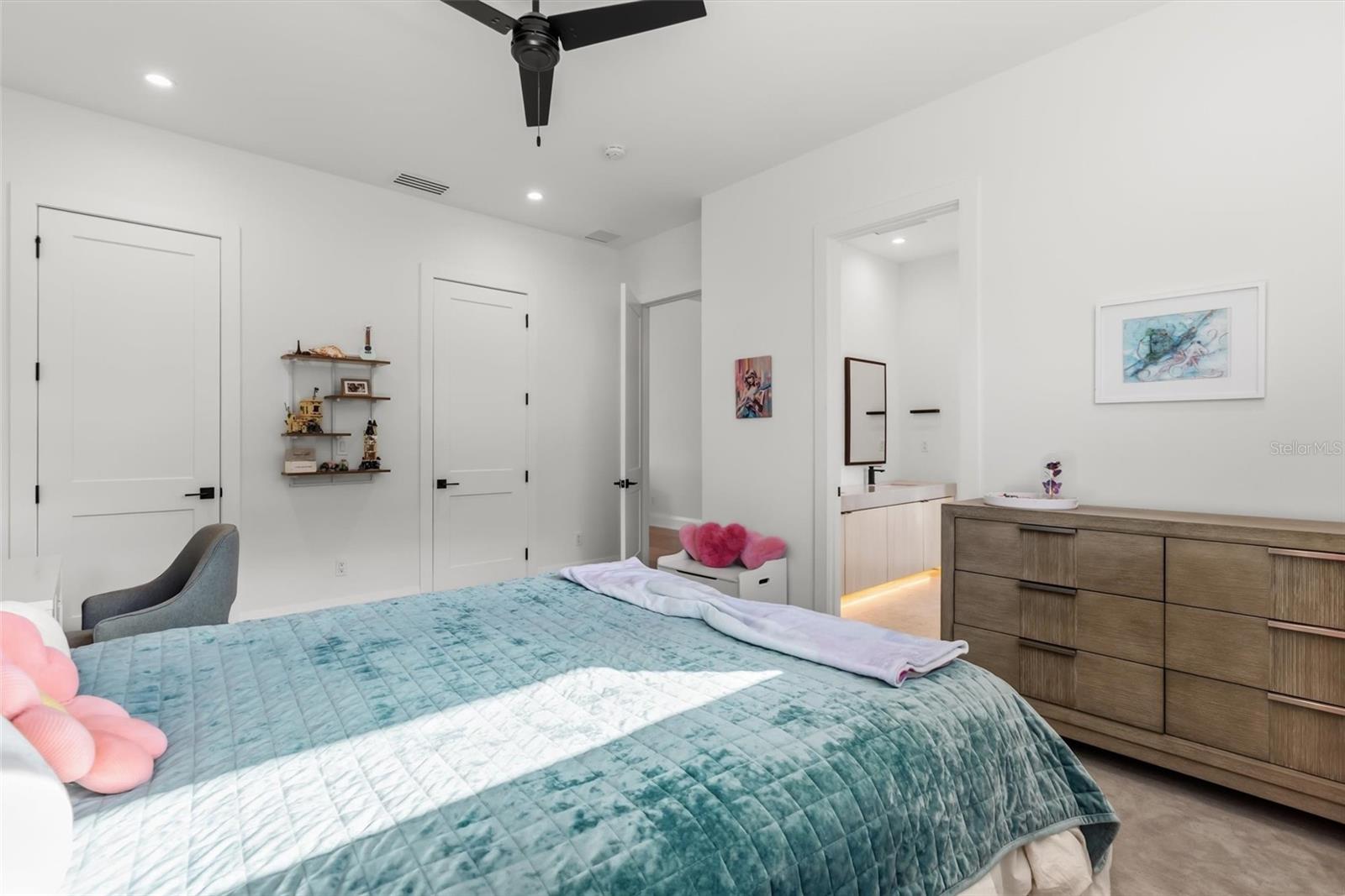 VERGE HELEN MINOR SUBDIVISION - Residential