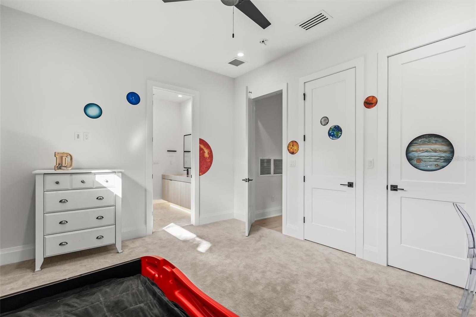 VERGE HELEN MINOR SUBDIVISION - Residential