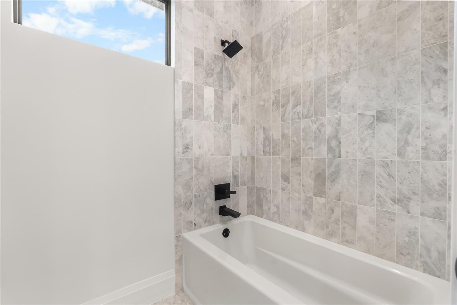 VERGE HELEN MINOR SUBDIVISION - Residential