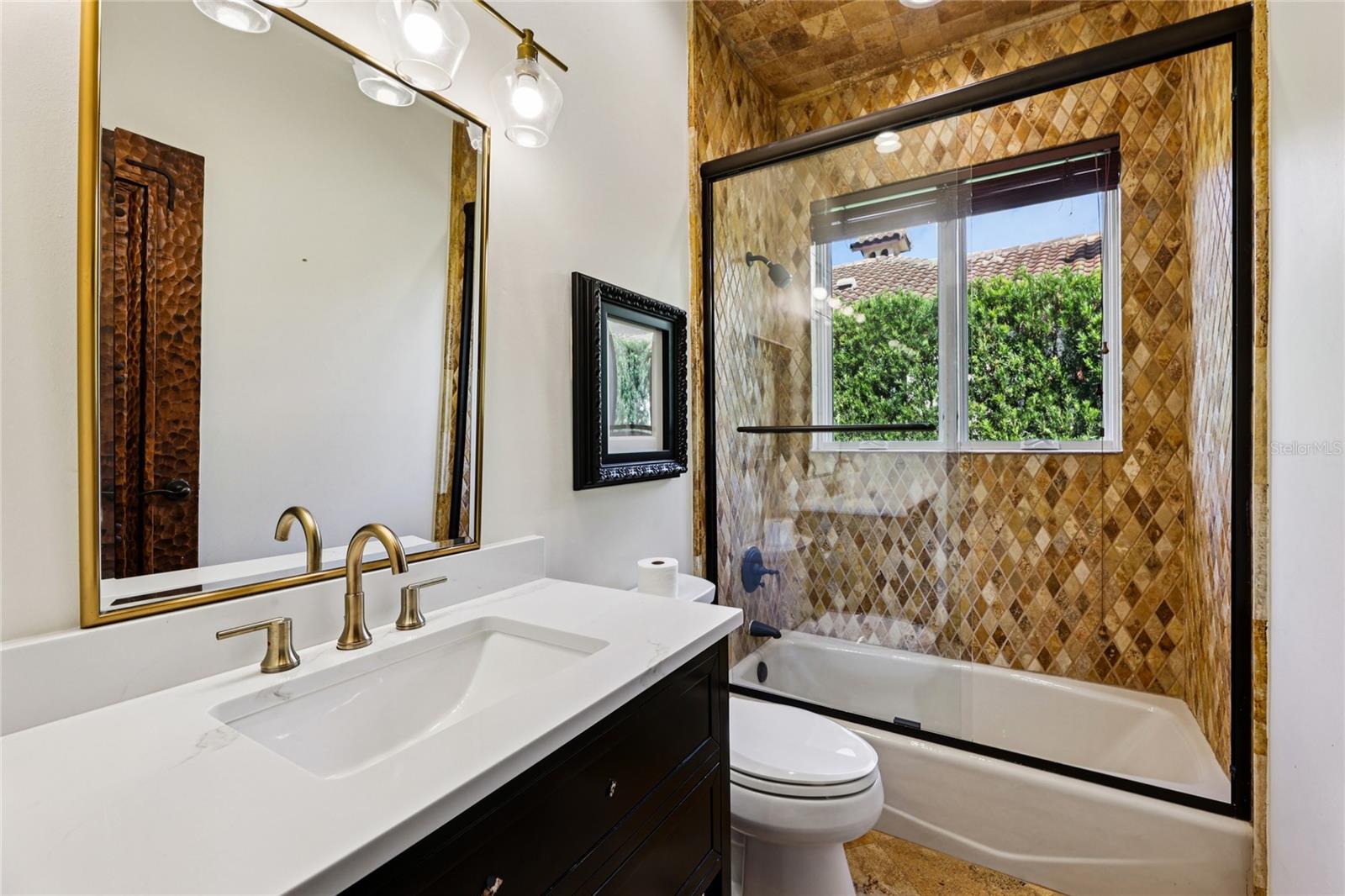 ISLEWORTH - Residential Lease