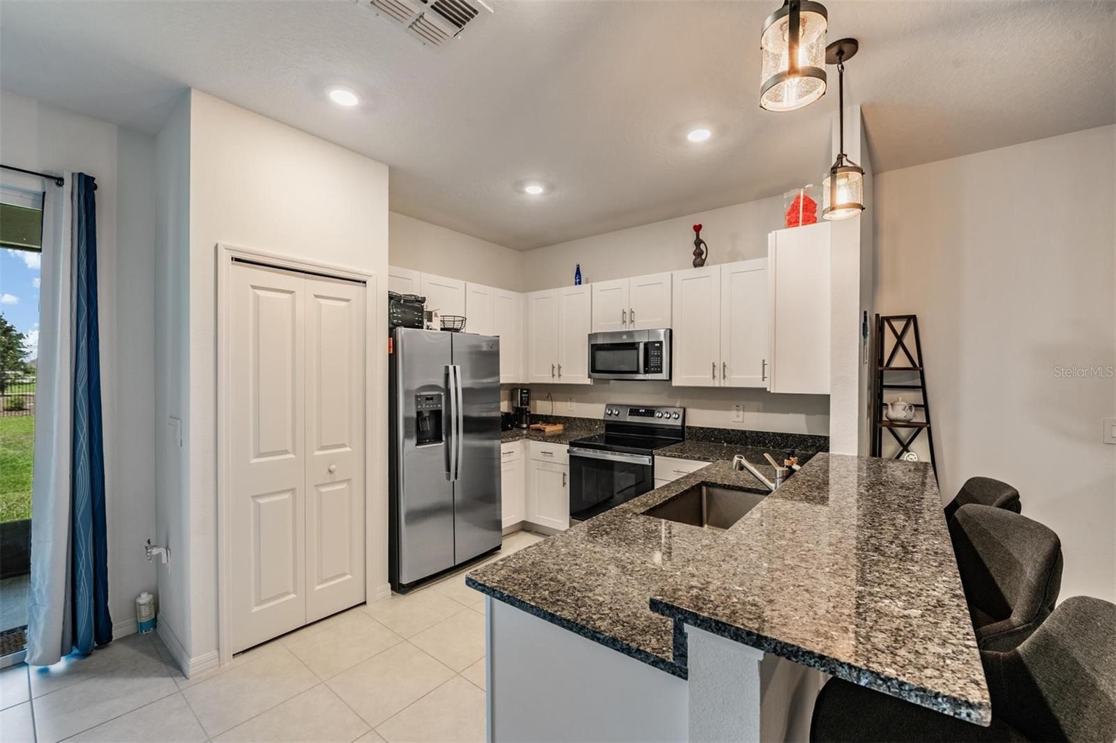 SEAIRE TOWNHOMES - Residential