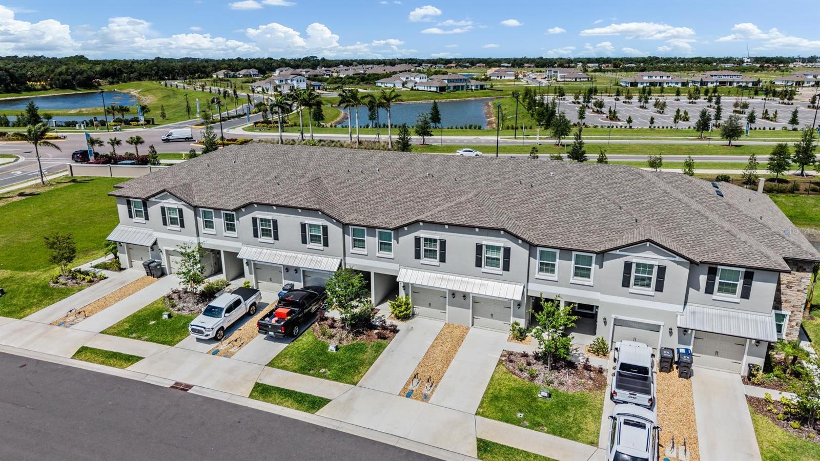 SEAIRE TOWNHOMES - Residential