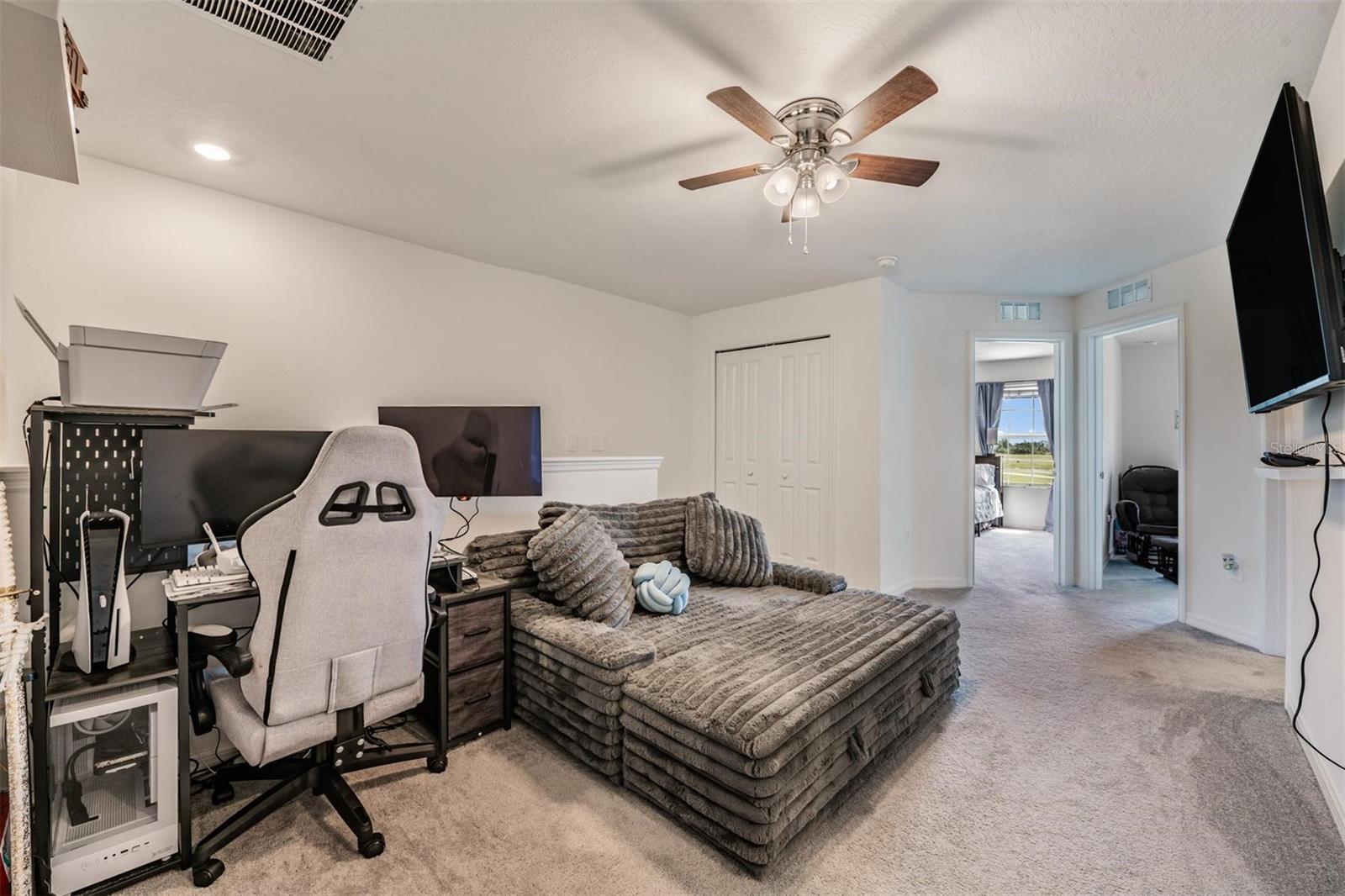 SEAIRE TOWNHOMES - Residential