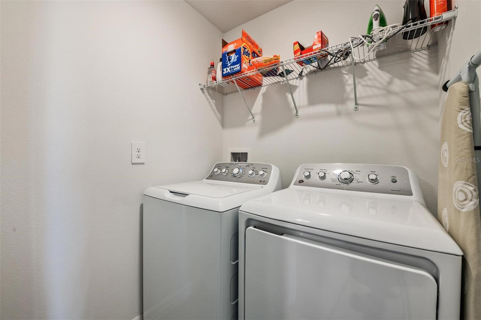 SEAIRE TOWNHOMES - Residential