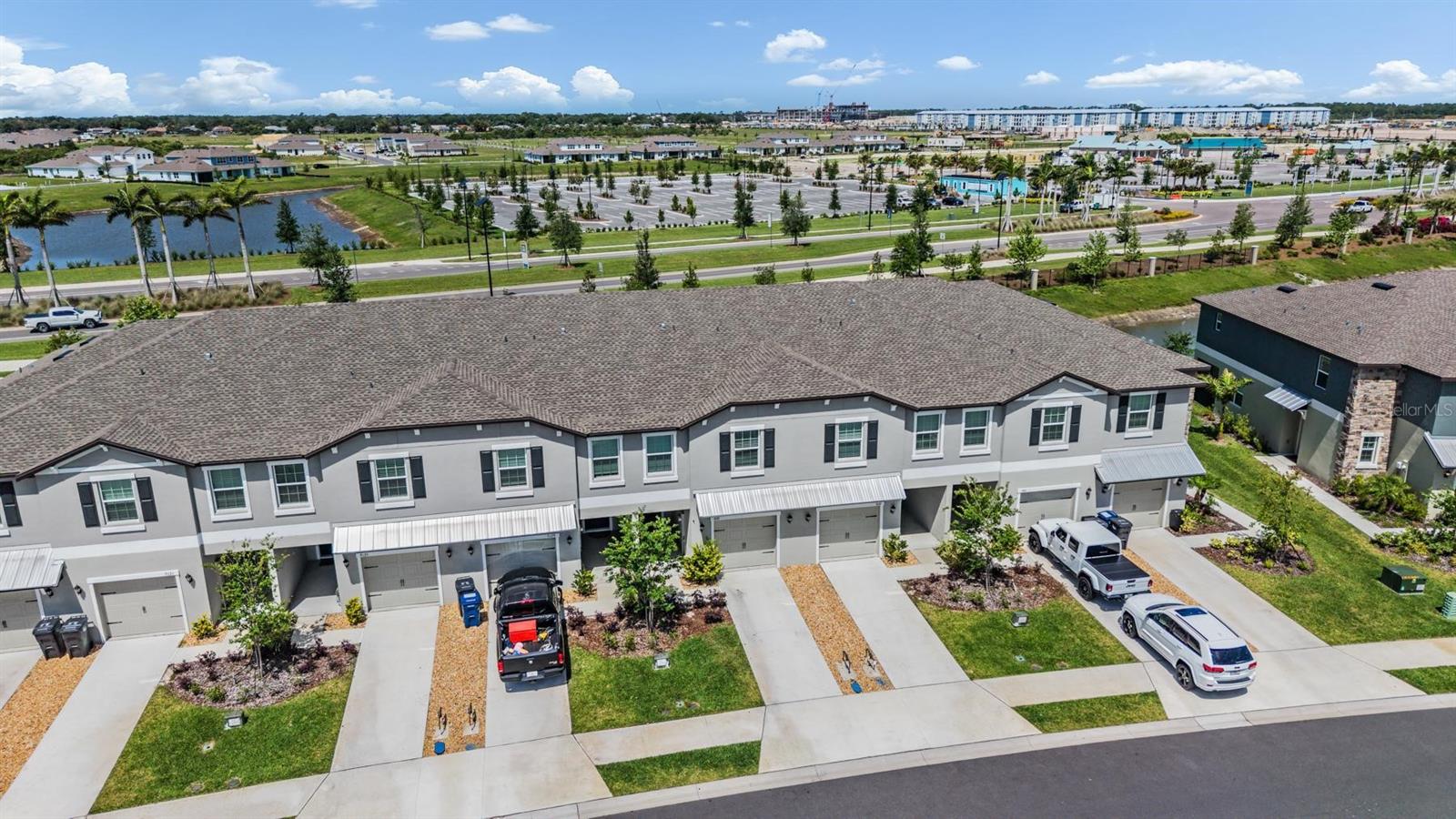 SEAIRE TOWNHOMES - Residential