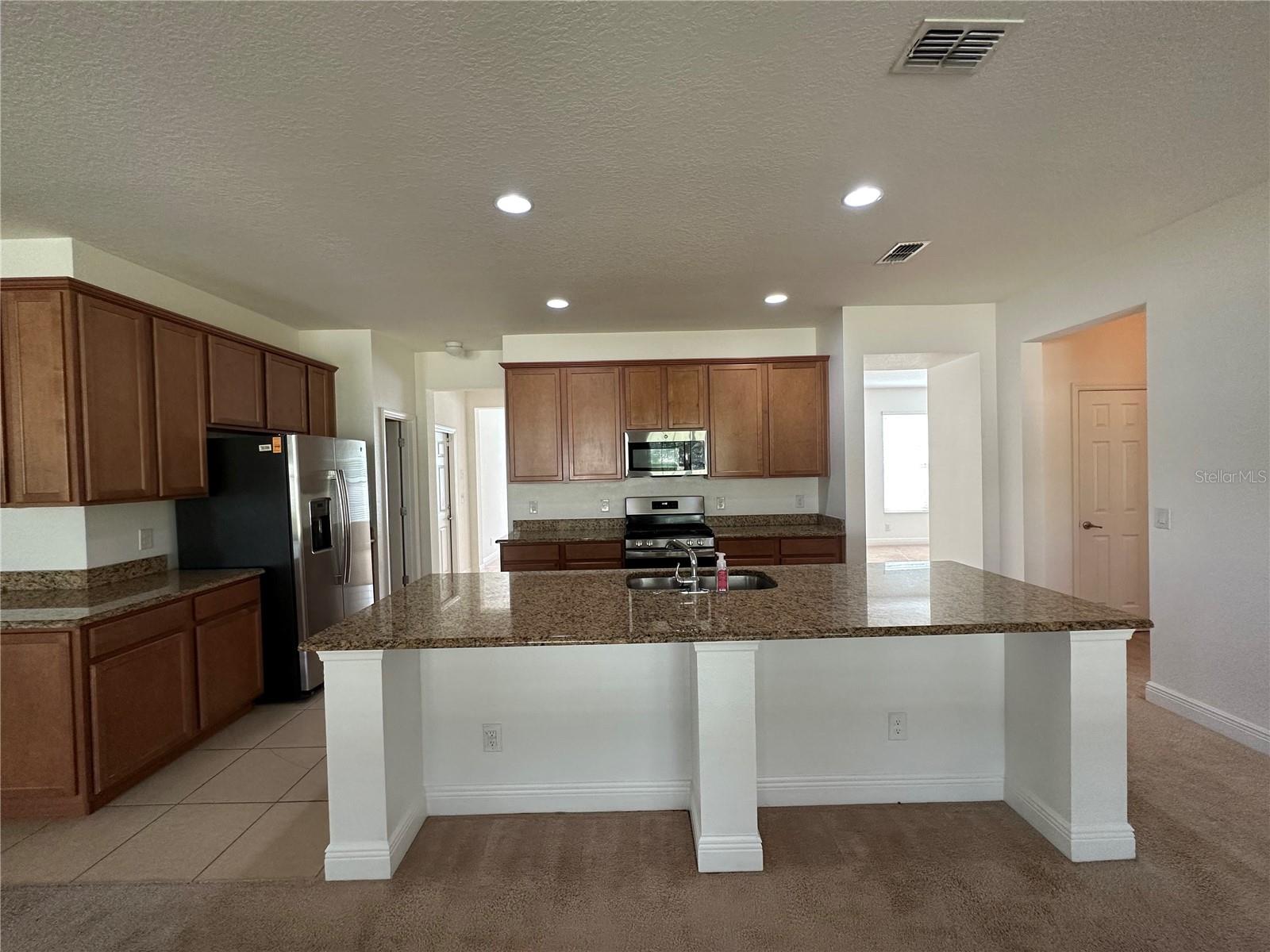 BLACK LAKE PRESERVE - Residential Lease