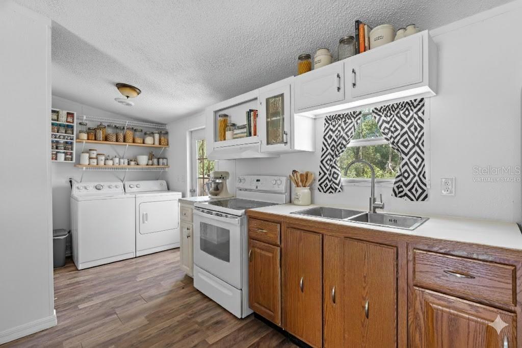 LAKE WEIR HEIGHTS - Residential