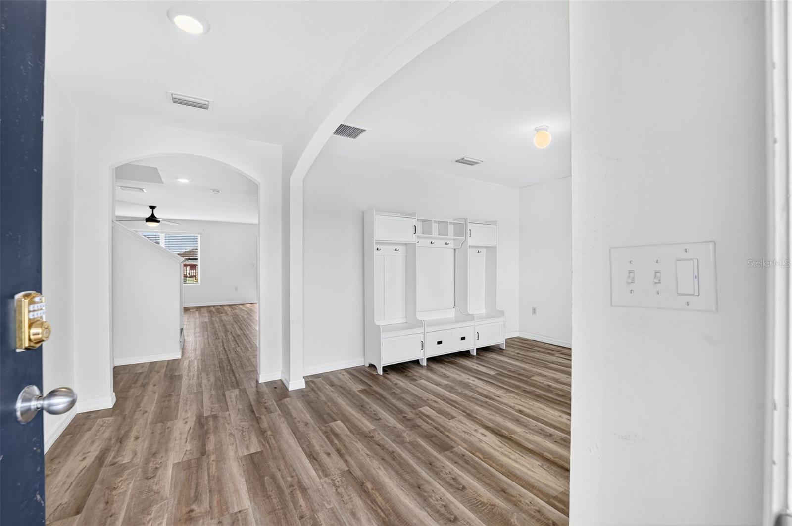 879 NW 251ST DRIVE