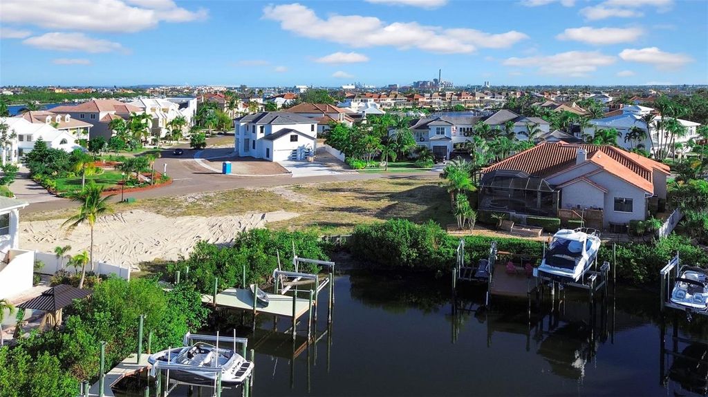 Photo of 962 Symphony Isles Boulevard, Apollo Beach, FL 33572 (MLS # TB8331195)