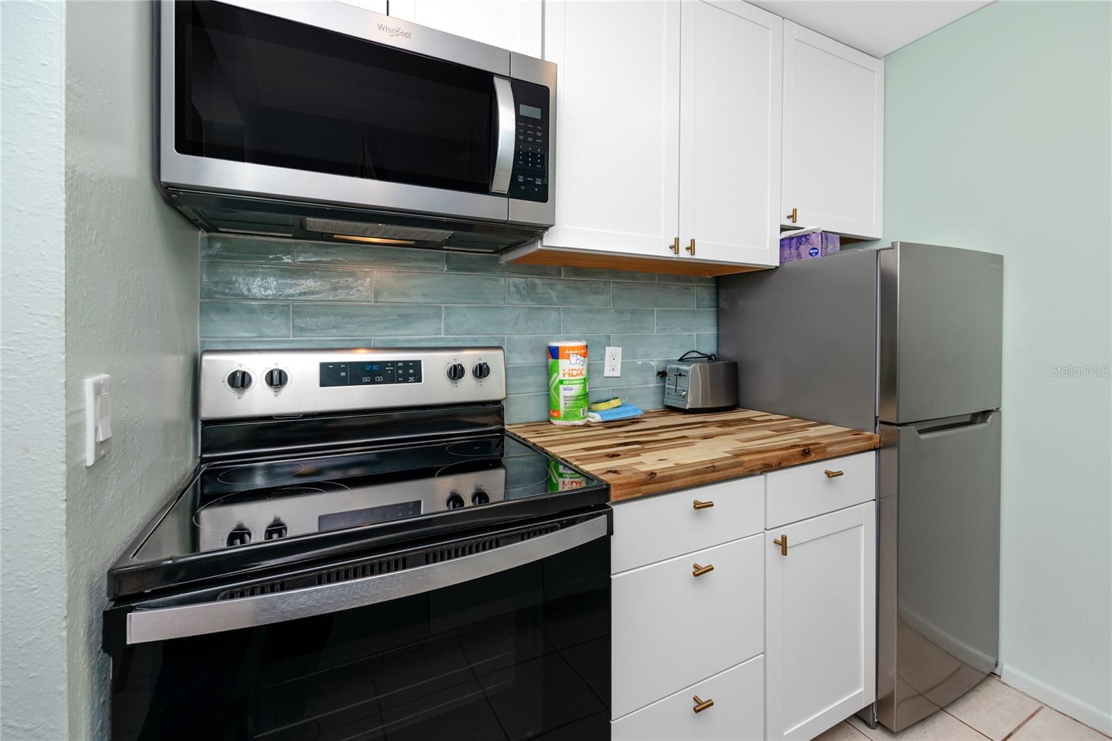 MADEIRA BEACH YACHT CLUB CONDO - Residential