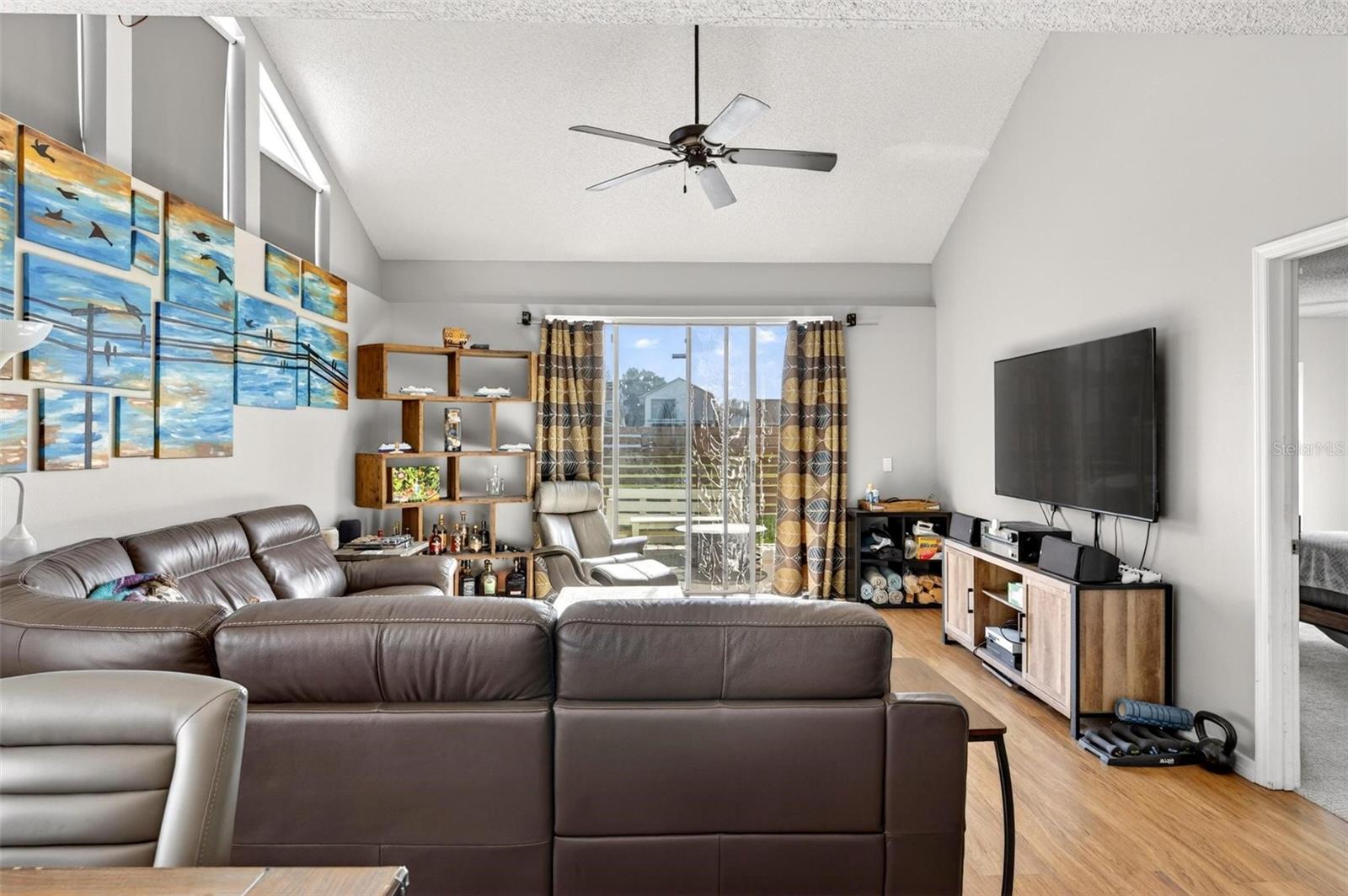 SUTTON RIDGE PH 03 UNIT 03 - Residential