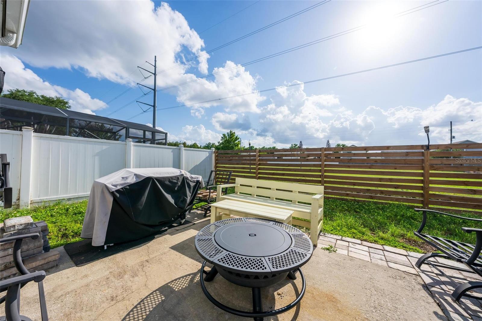 SUTTON RIDGE PH 03 UNIT 03 - Residential