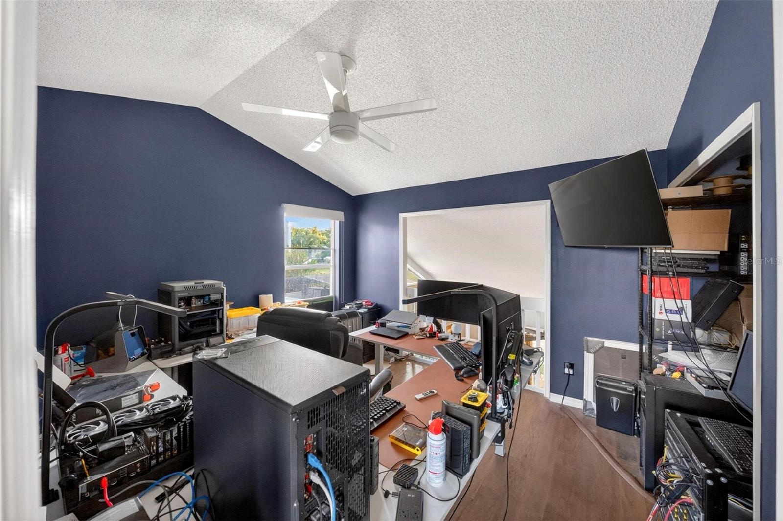 SUTTON RIDGE PH 03 UNIT 03 - Residential