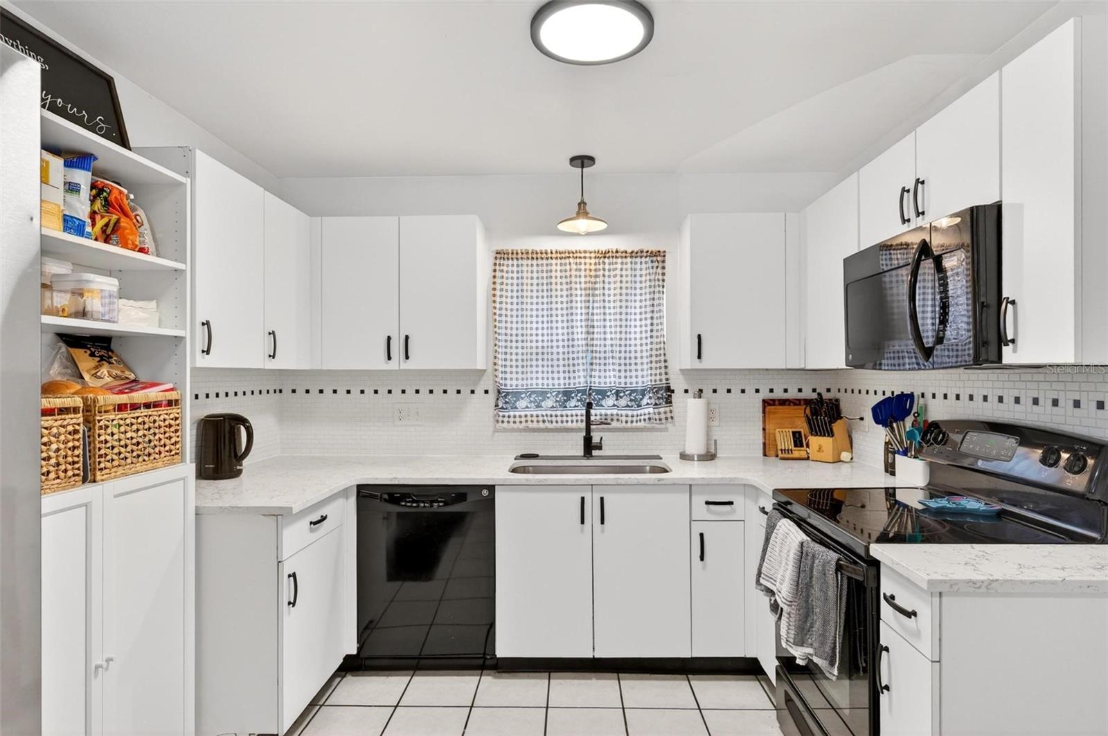 SUTTON RIDGE PH 03 UNIT 03 - Residential