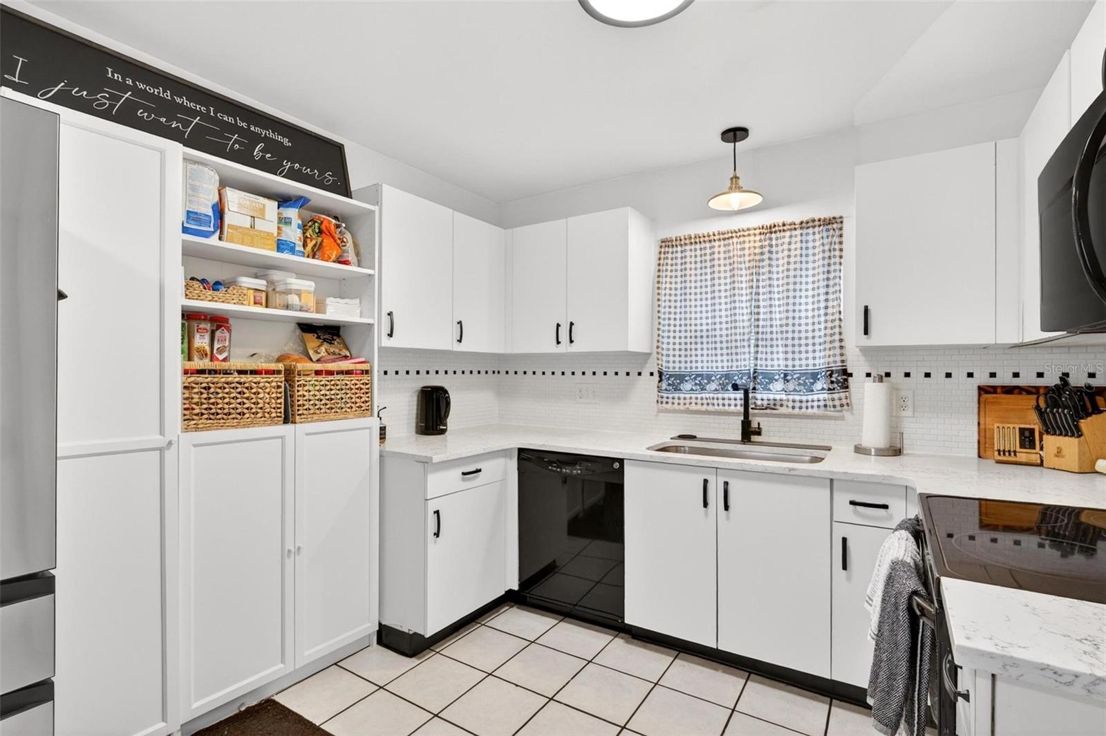 SUTTON RIDGE PH 03 UNIT 03 - Residential