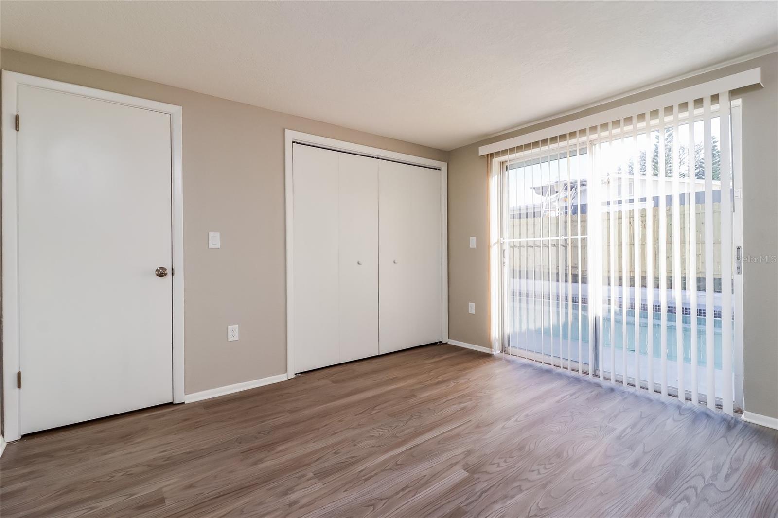 HILLANDALE UNIT 02 - Residential Lease