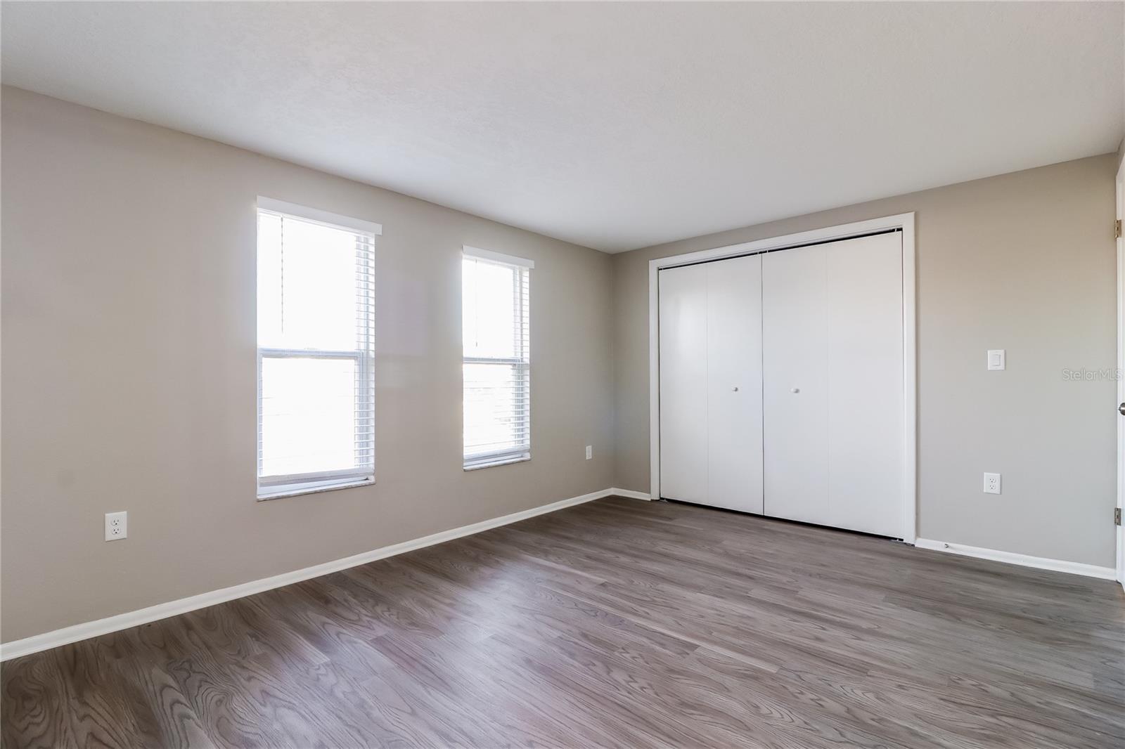 HILLANDALE UNIT 02 - Residential Lease