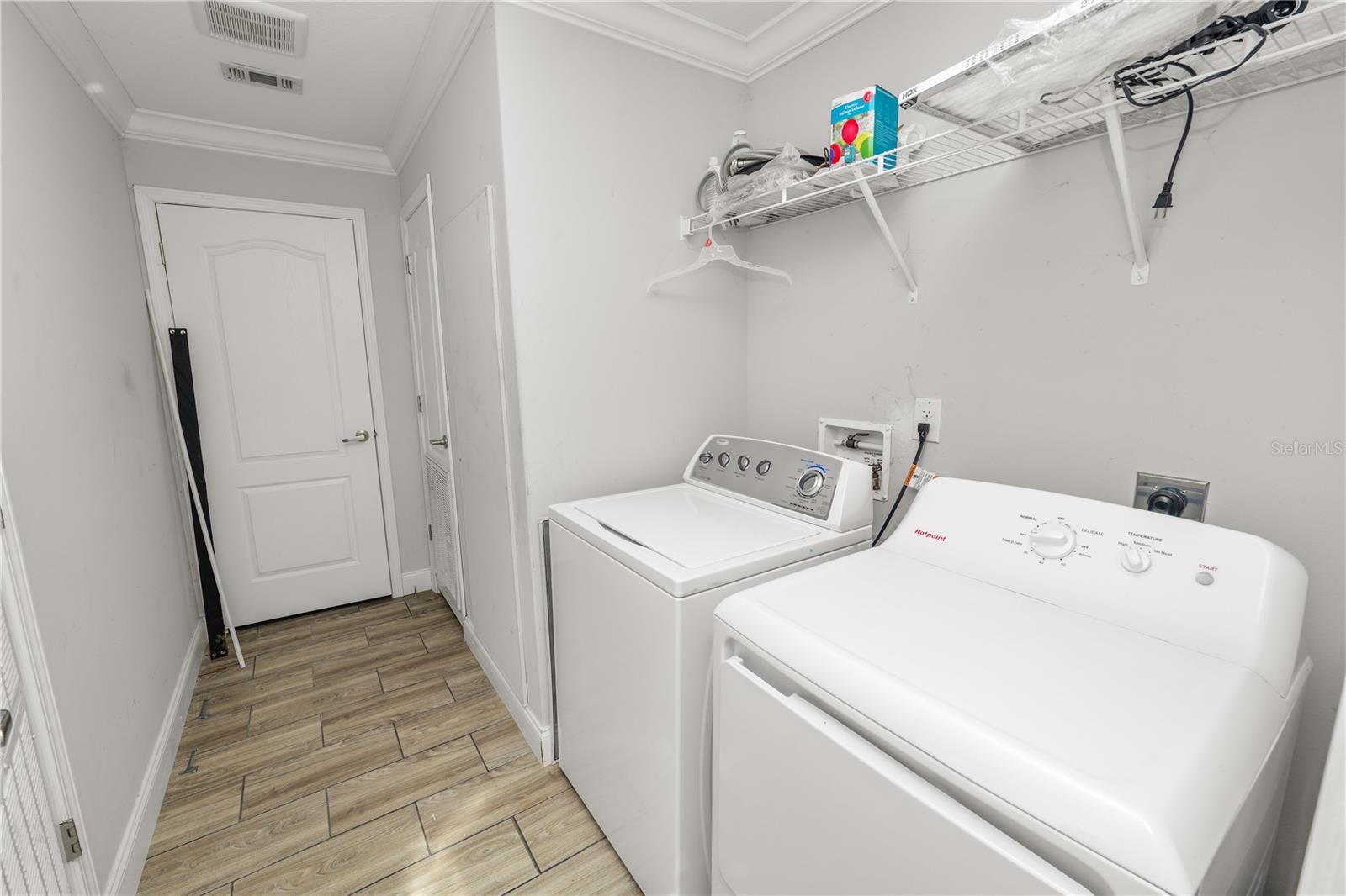 BELMONT WOODS - Residential