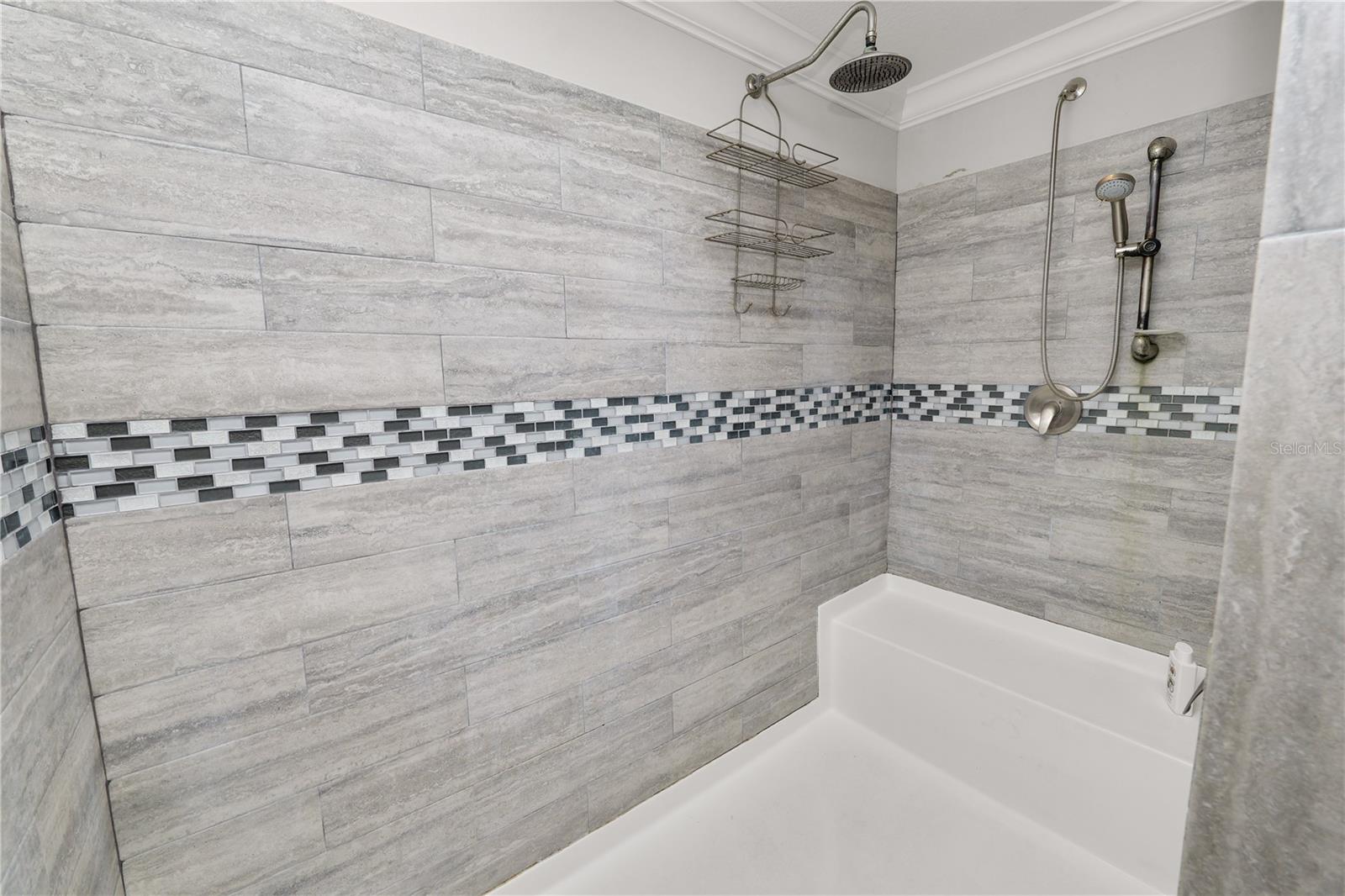 BELMONT WOODS - Residential