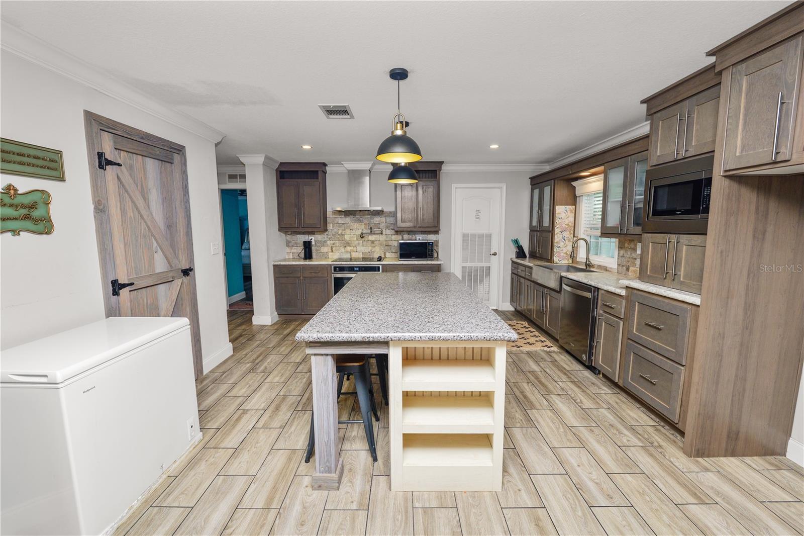 BELMONT WOODS - Residential