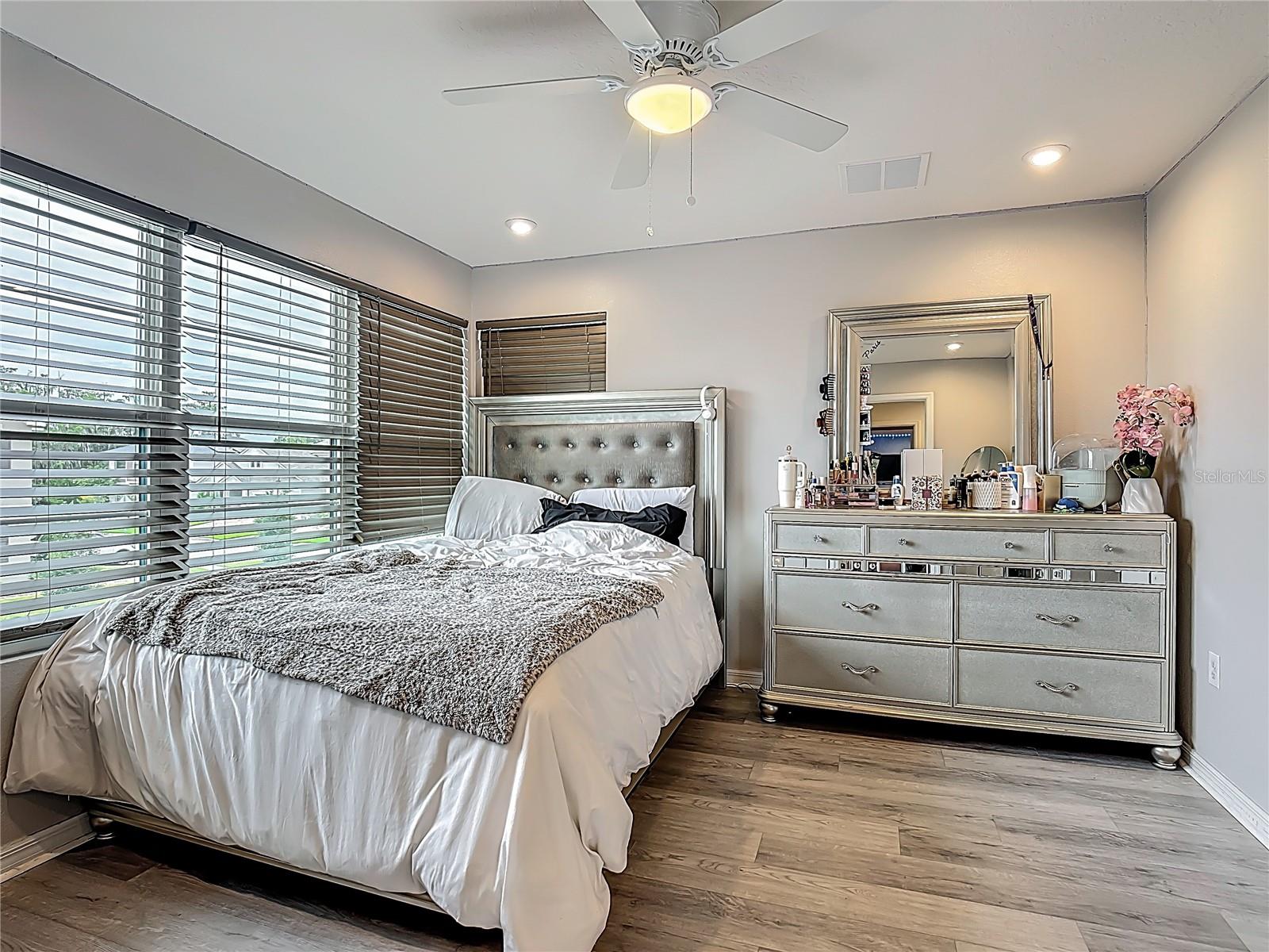 TAPESTRY PH 5 - Residential