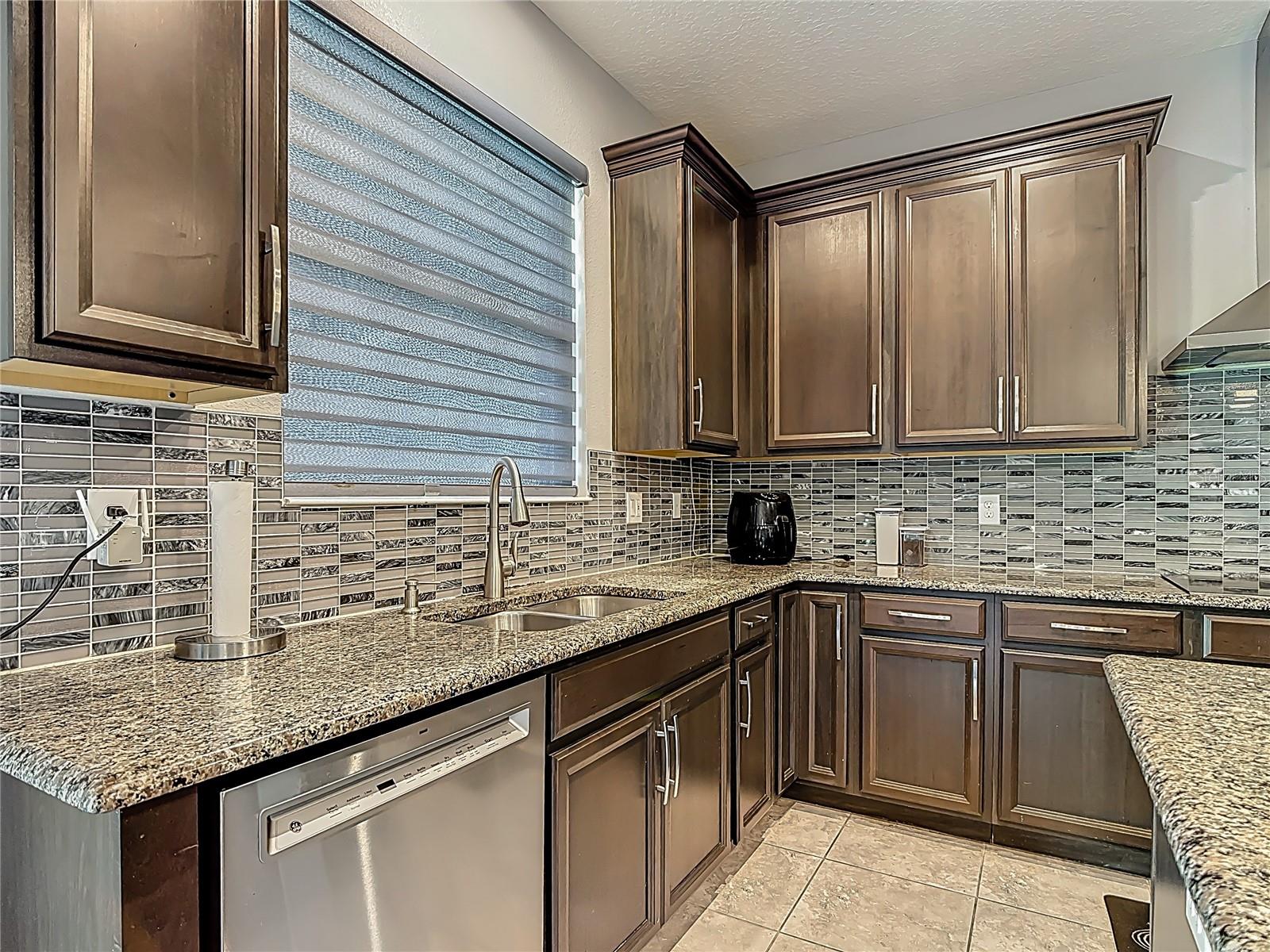 TAPESTRY PH 5 - Residential