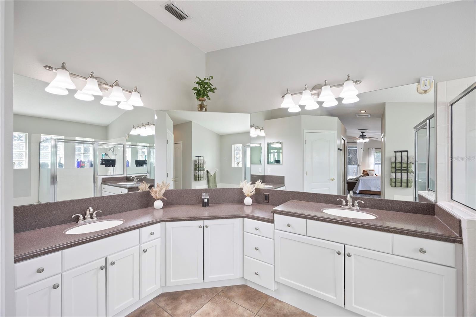 BLOOMINGDALE SECTION AA GG UNIT 1 PHASE 1 - Residential