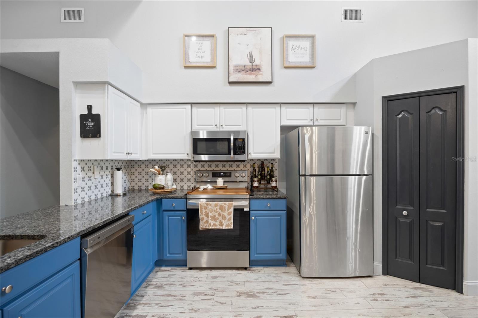 BLOOMINGDALE SECTION AA GG UNIT 1 PHASE 1 - Residential