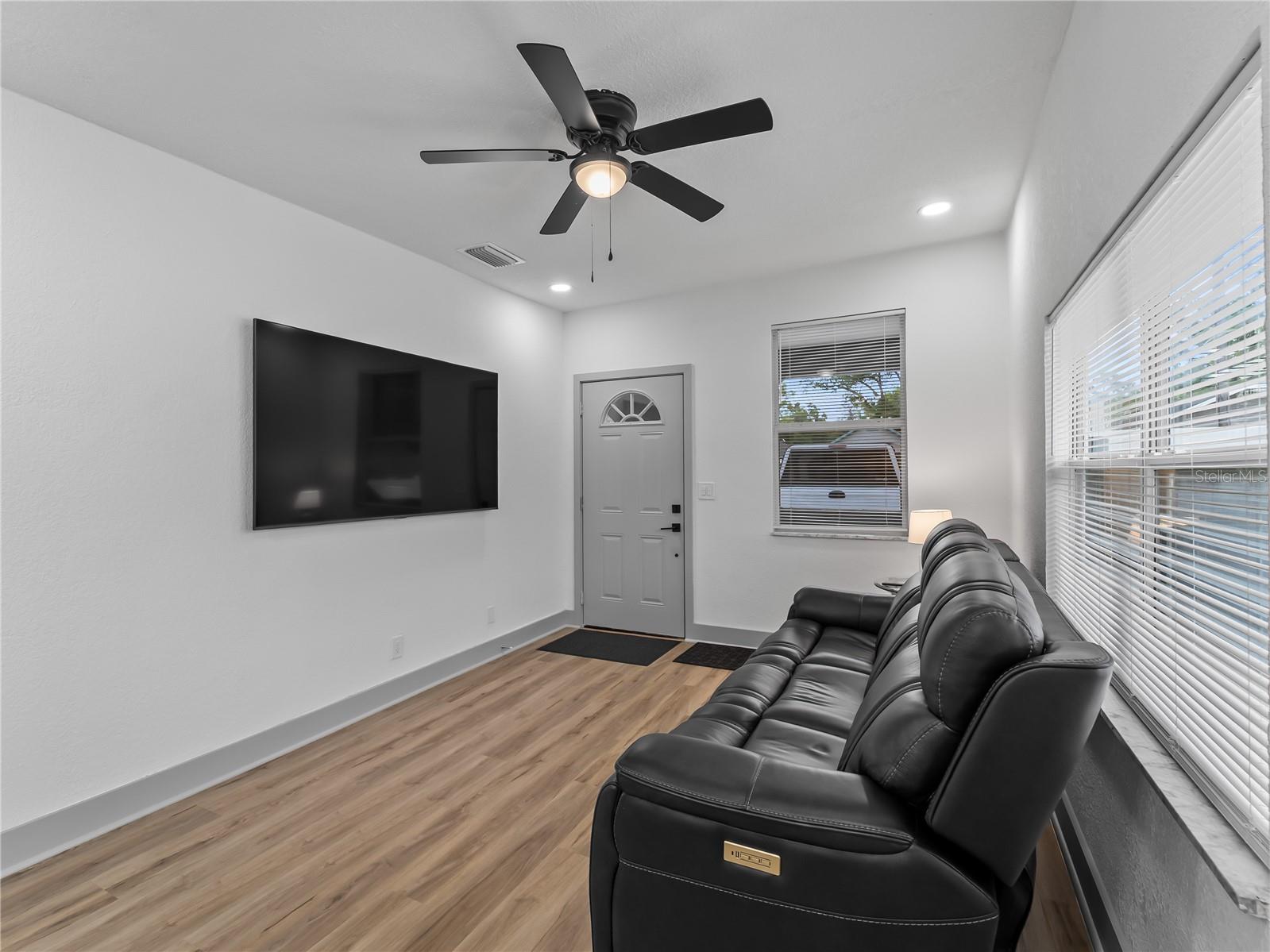 SULPHUR SPGS ADD - Residential