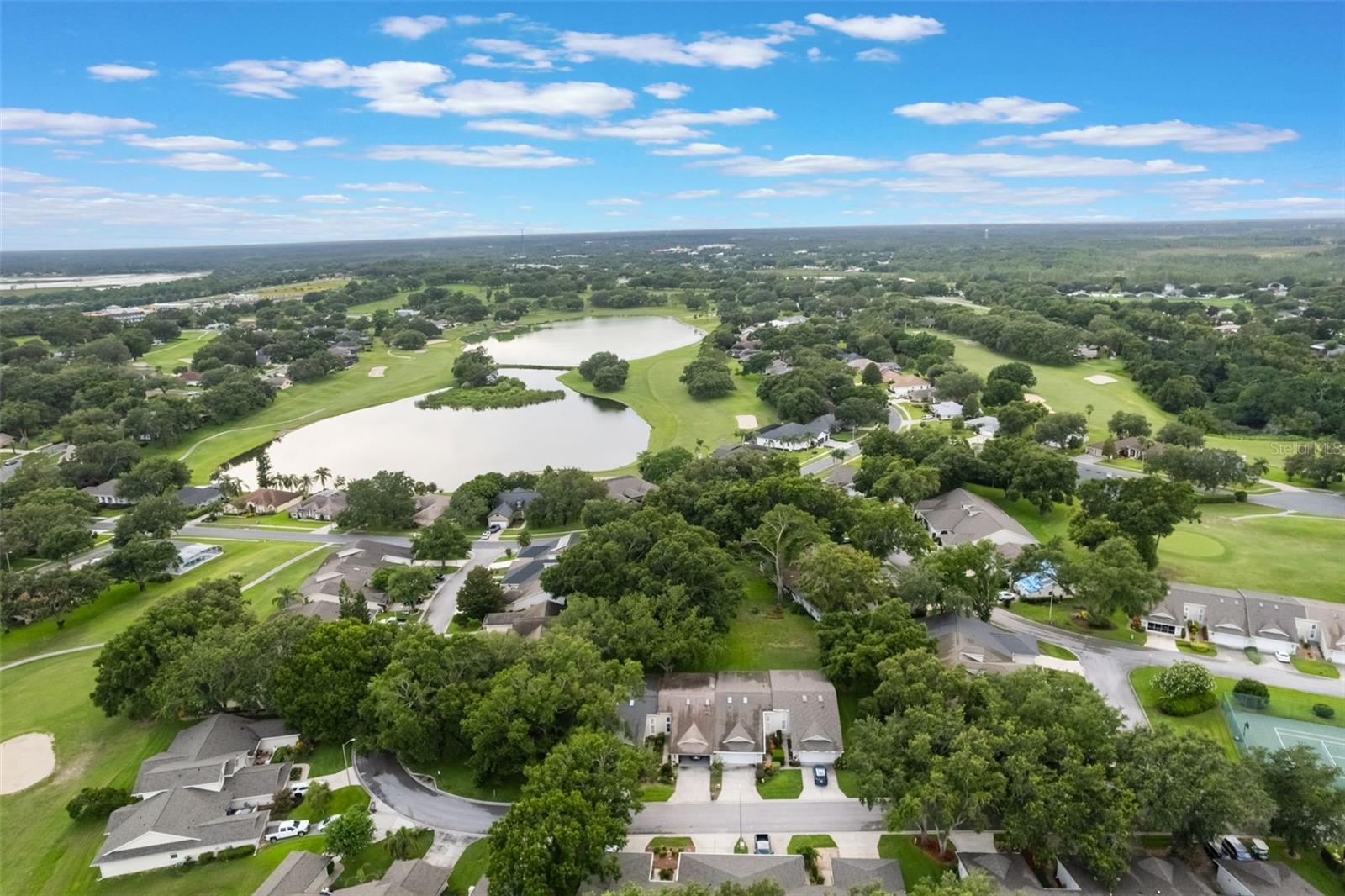 TOWNHOMES OF VILLAGE GREEN - Residential