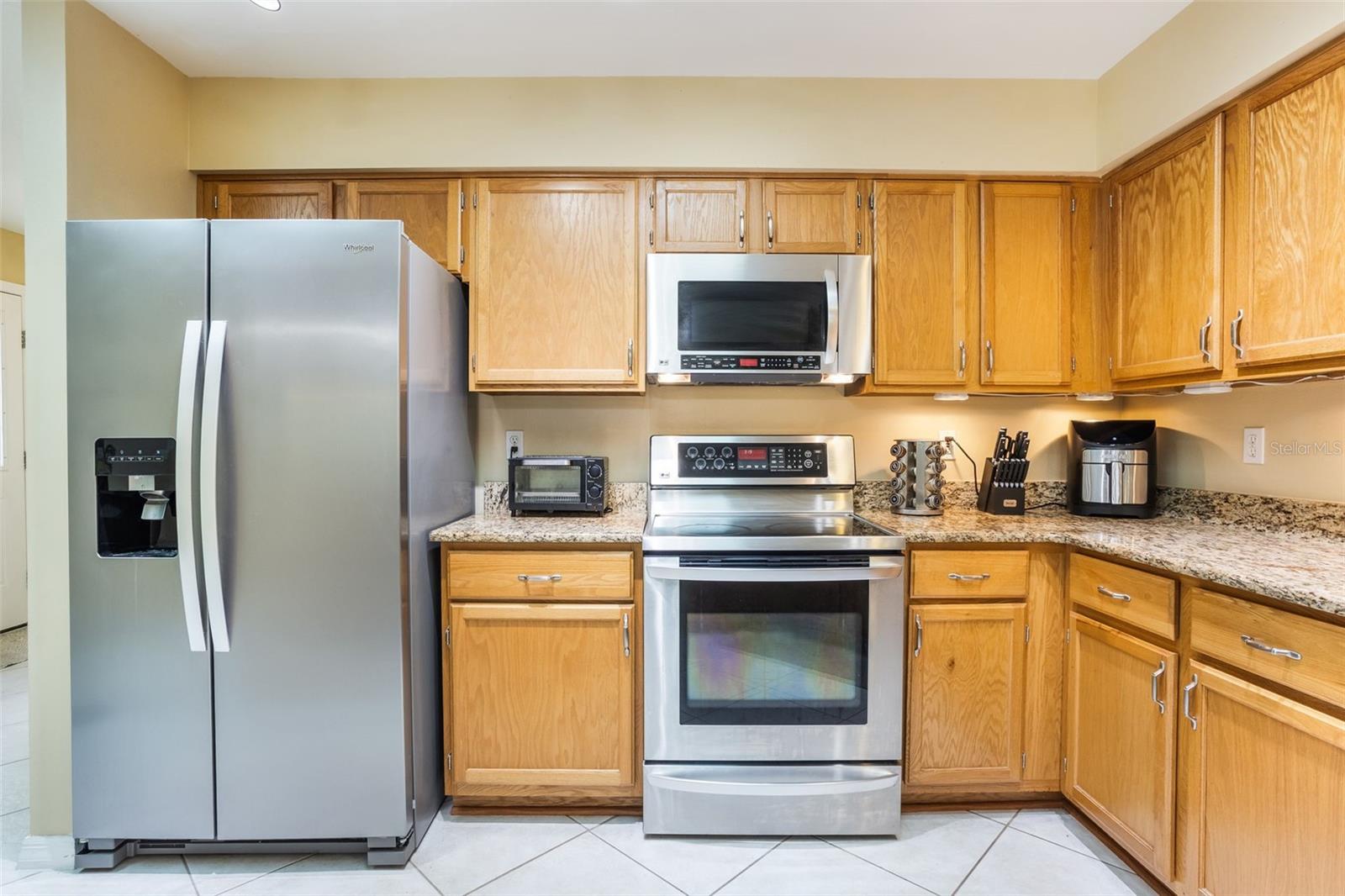 TOWNHOMES OF VILLAGE GREEN - Residential