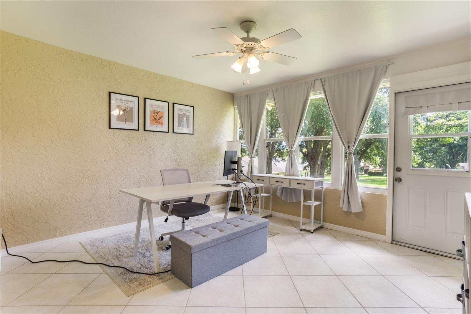 TOWNHOMES OF VILLAGE GREEN - Residential