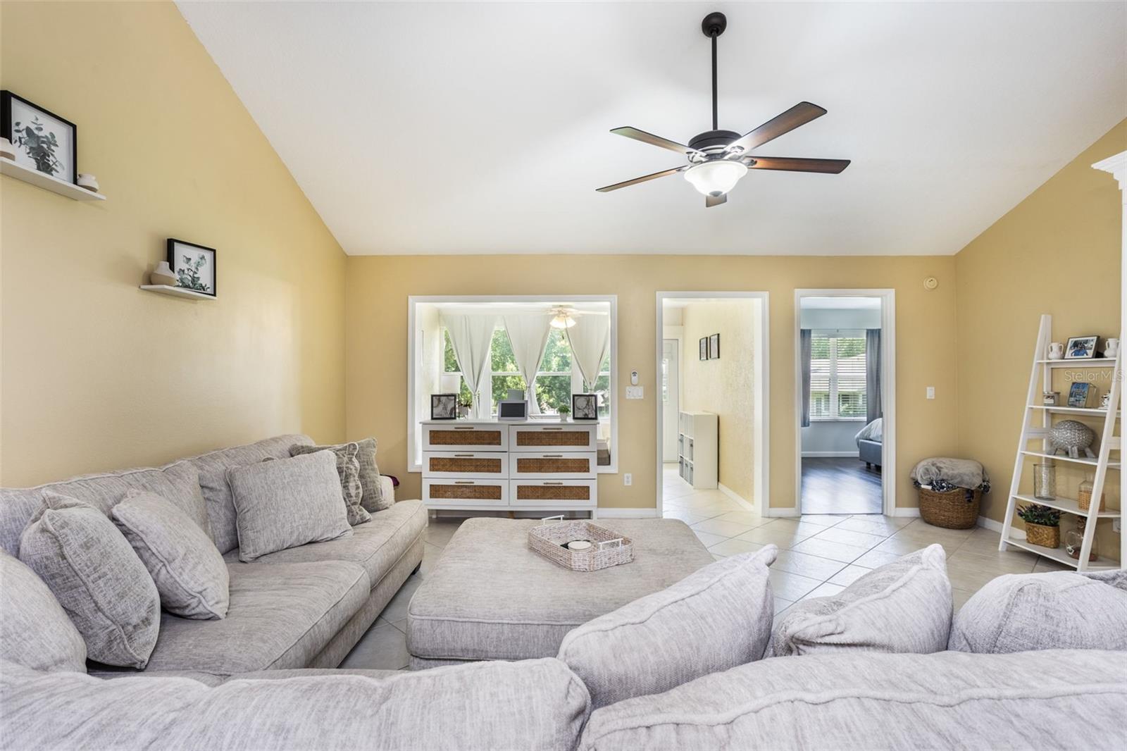 TOWNHOMES OF VILLAGE GREEN - Residential