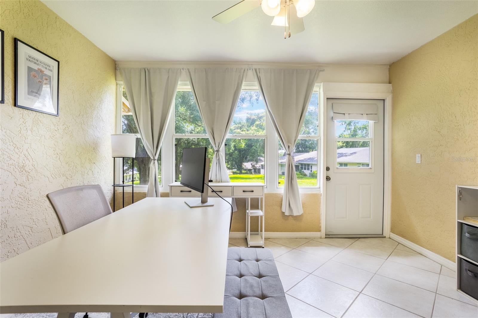 TOWNHOMES OF VILLAGE GREEN - Residential