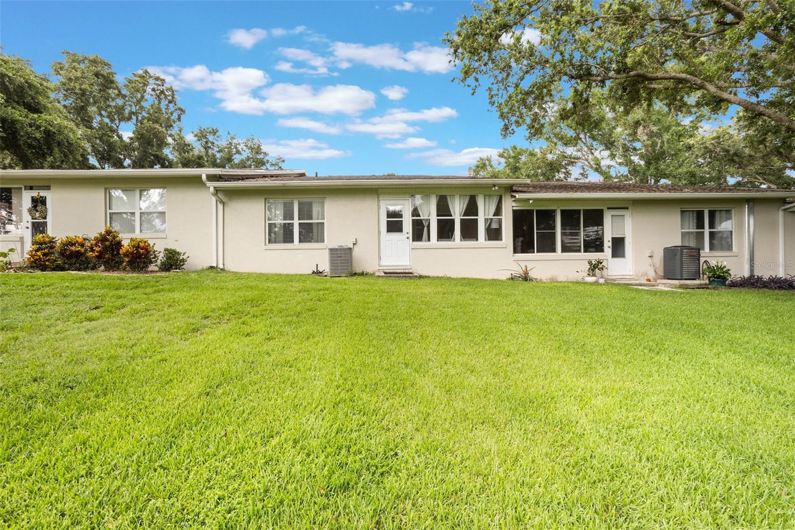 TOWNHOMES OF VILLAGE GREEN - Residential