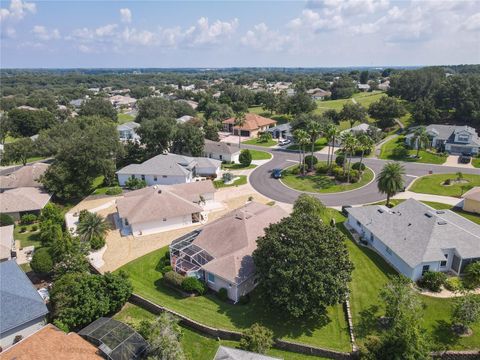 A home in TAVARES