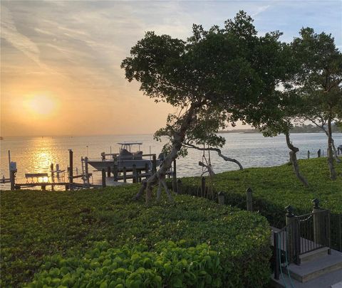 A home in LONGBOAT KEY