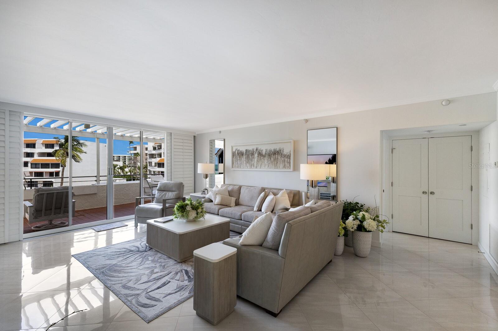 PLAYERS CLUB III - Residential