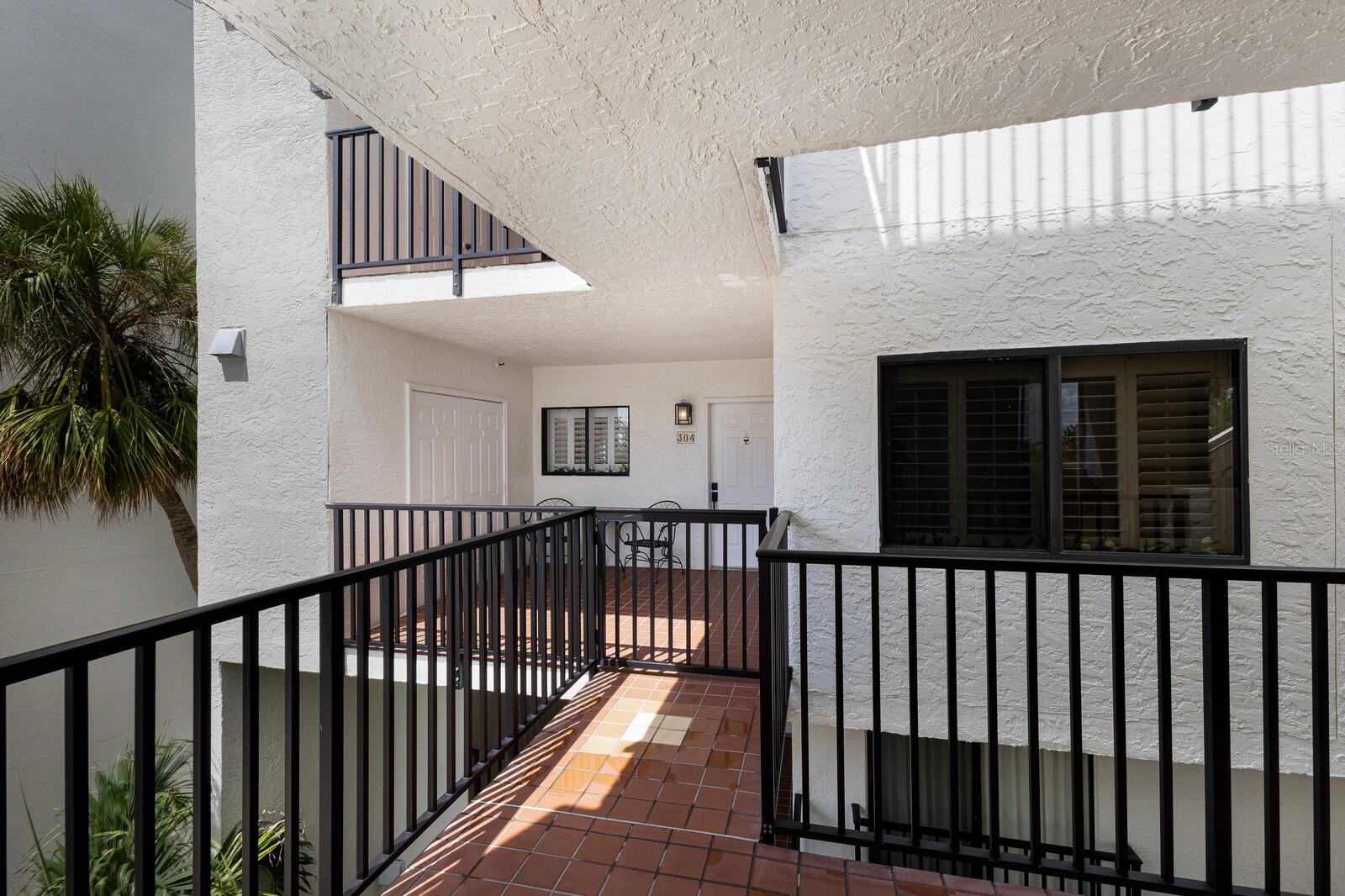 1445 GULF OF MEXICO DRIVE 304