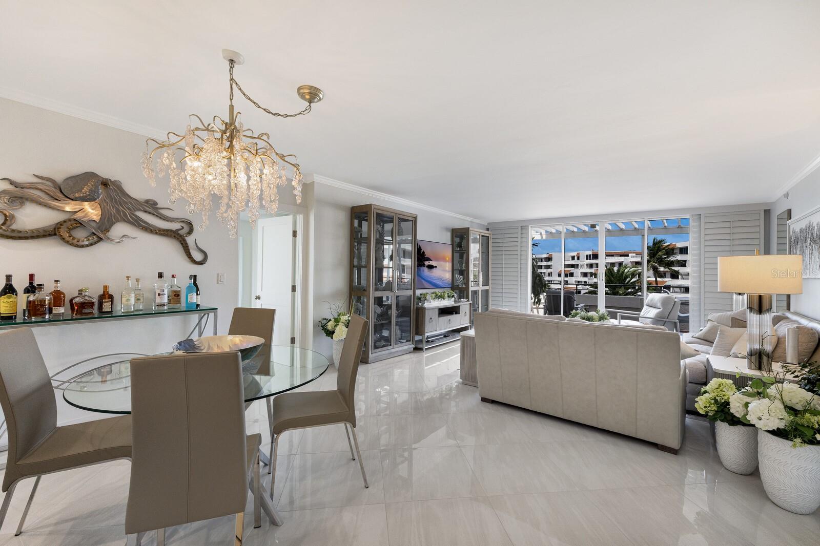 PLAYERS CLUB III - Residential