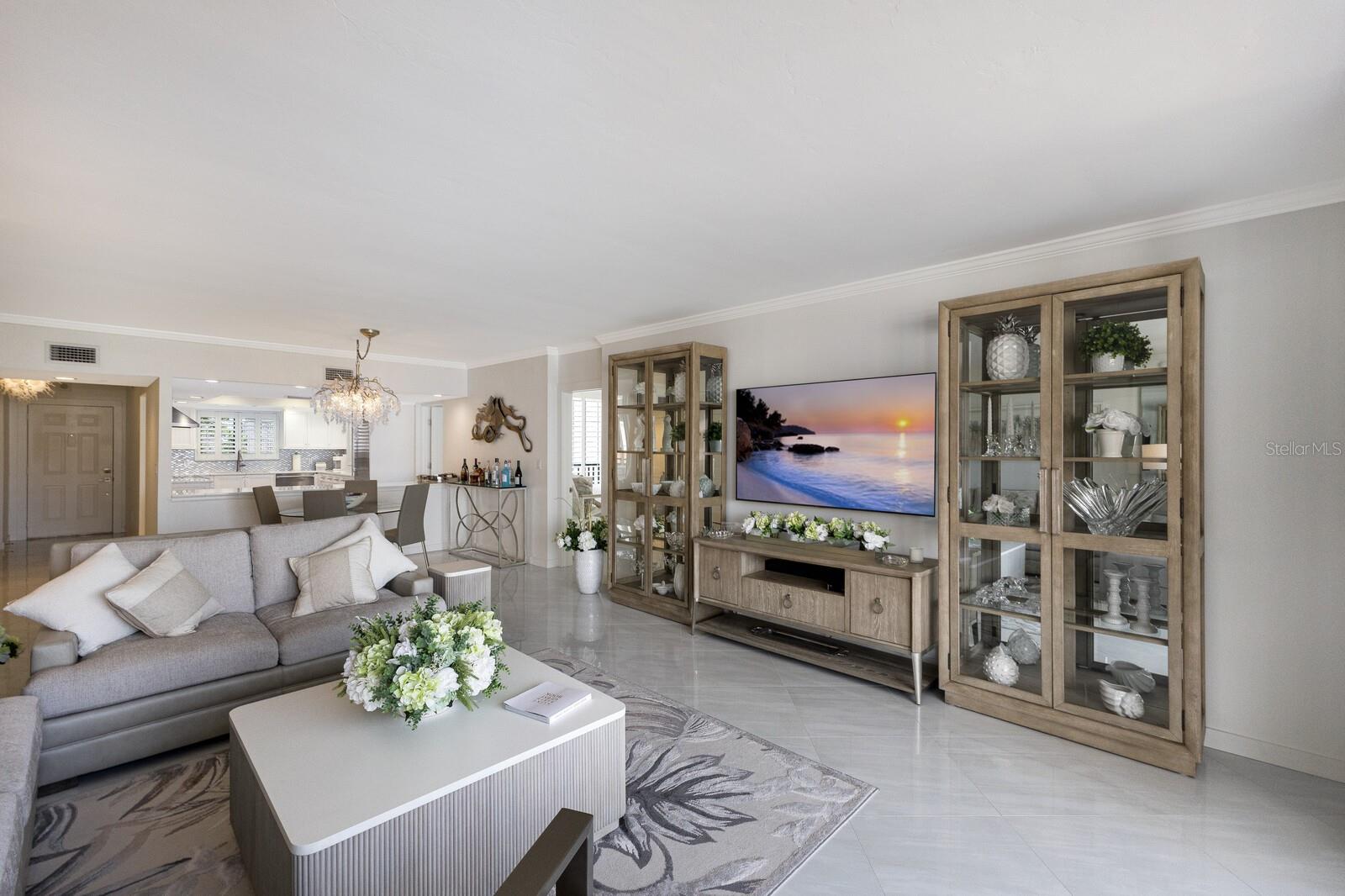 PLAYERS CLUB III - Residential