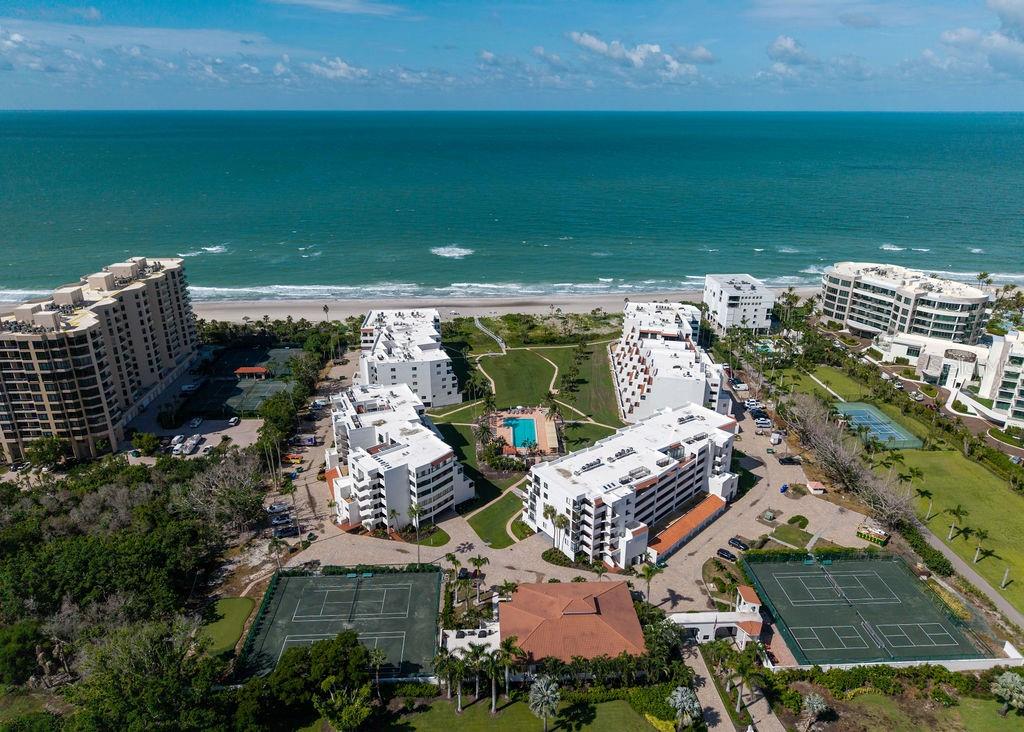 PLAYERS CLUB III - Residential