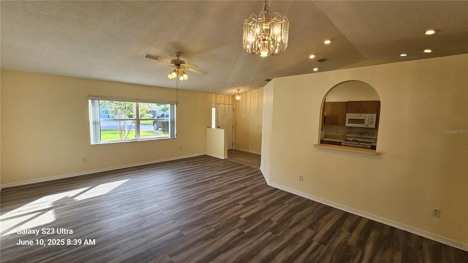54 WESTMOUNT LANE