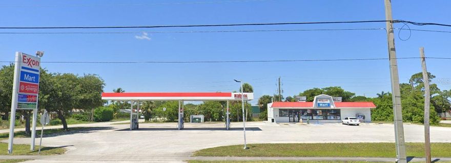 4504 Se Federal Highway, Stuart, Florida 34997 , Excellent opportunity to acquire a drive-thru convenience store for sale featuring a 940 sq ft building on a spacious 0.765-acre lot. This property offers high visibility and easy access, making it ideal for a turnkey retail operation or investor looking to capitalize on a well-located commercial asset. Perfect for owner-operators seeking a profitable, high-traffic location with strong growth potential.