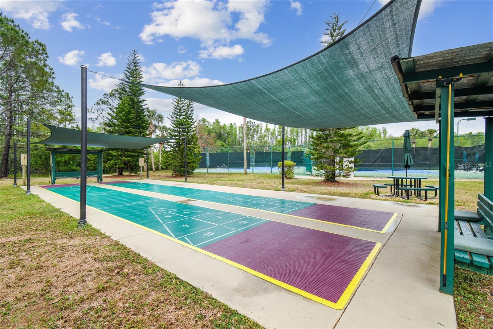 GROVES PH 02 CLUB VILLAS - Residential