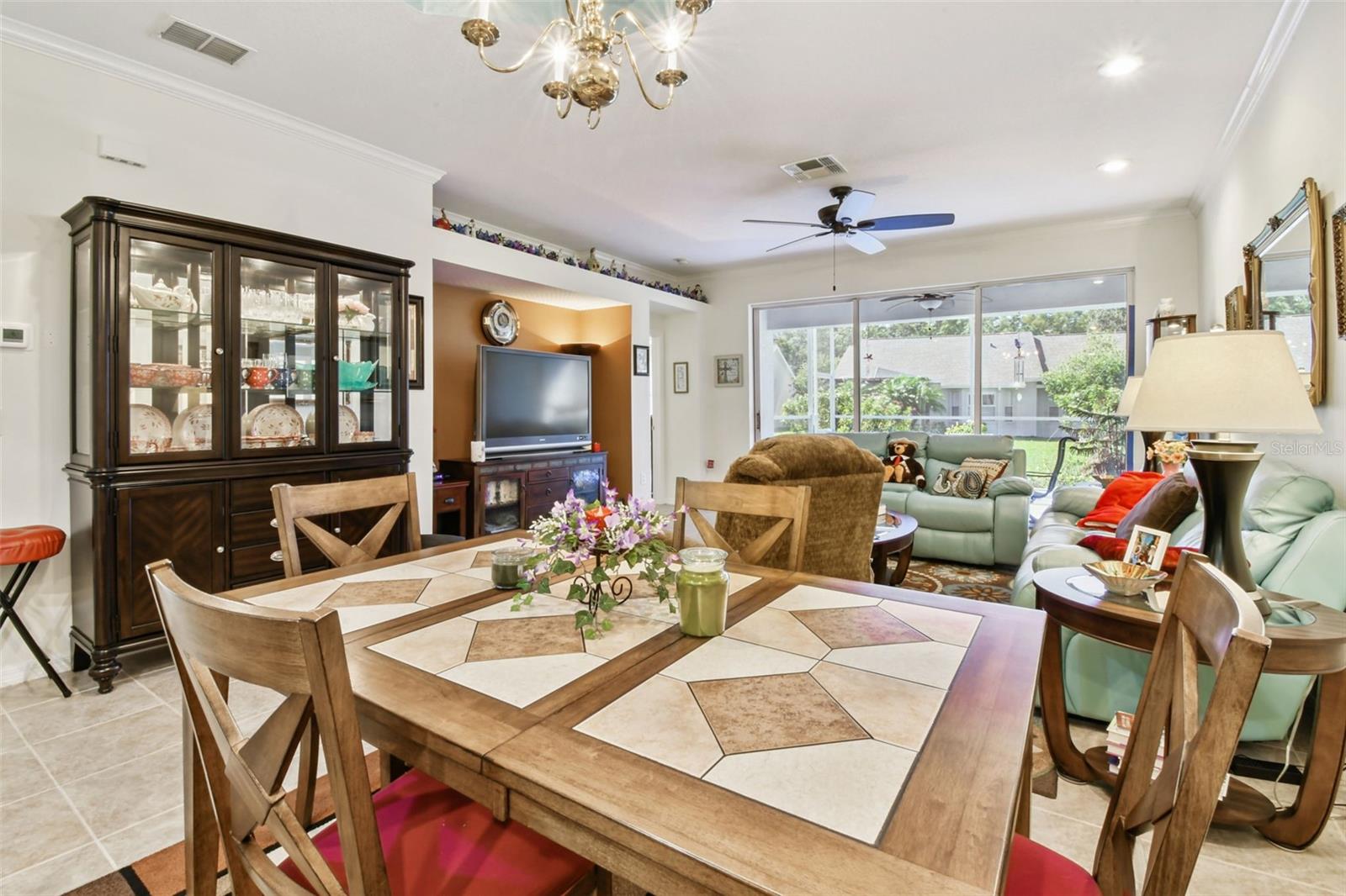 GROVES PH 02 CLUB VILLAS - Residential