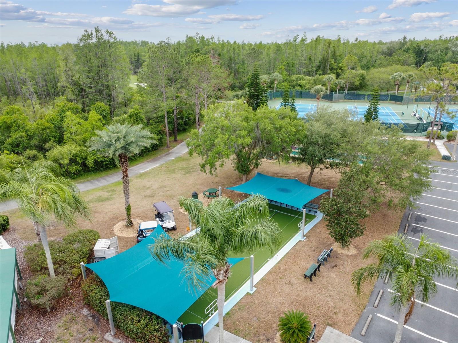 GROVES PH 02 CLUB VILLAS - Residential