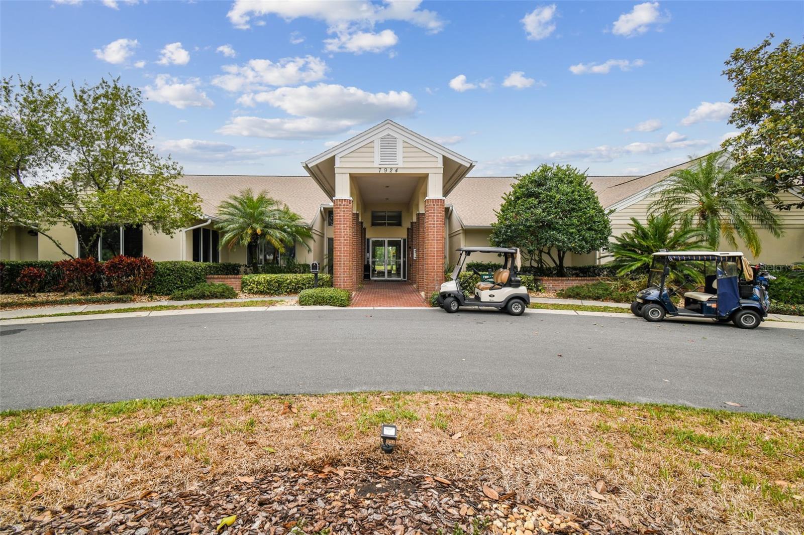 GROVES PH 02 CLUB VILLAS - Residential