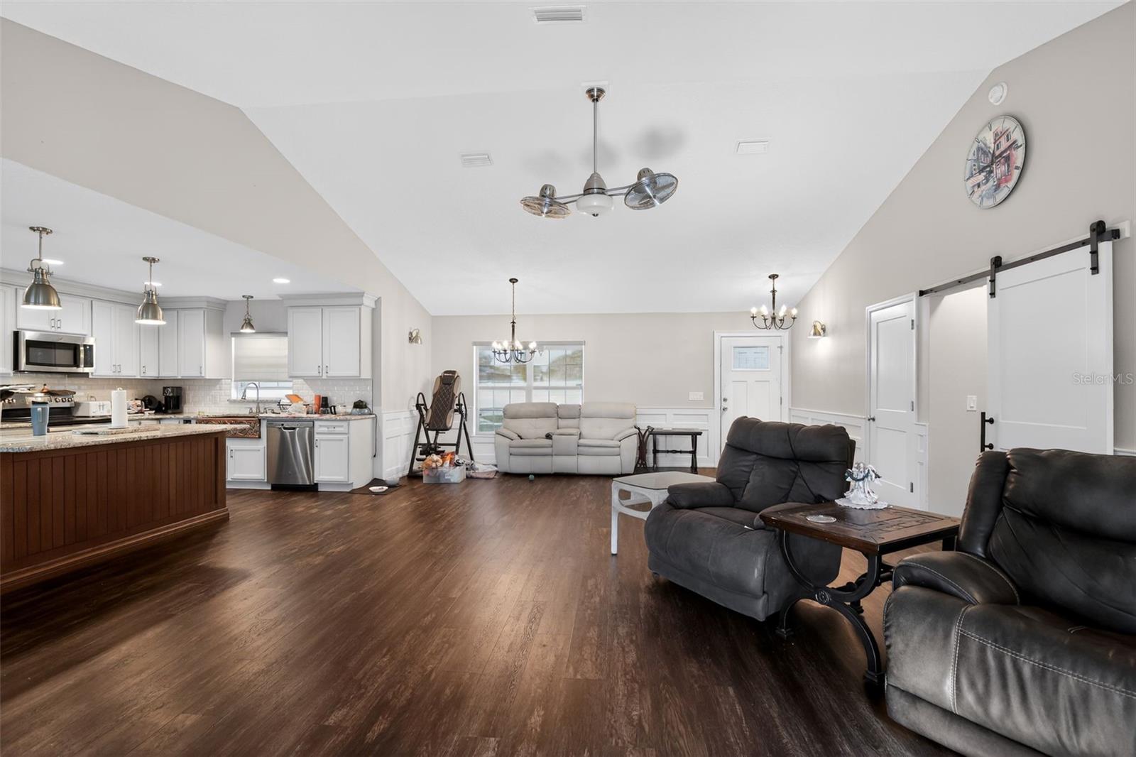 OAK RIDGE ESTATE - Residential